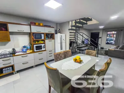 Sobrado com 3 Quartos à venda, 118m² no Boa Vista, Joinville
