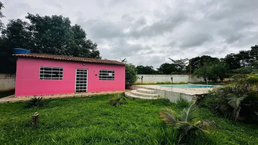 Fazenda / Sítio / Chácara com 4 Quartos à venda, 6000m² no Parque Marajó, Valparaíso de Goiás