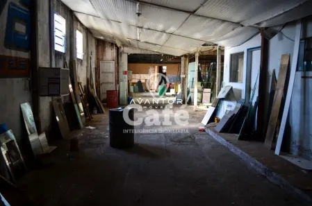 Galpão / Depósito / Armazém à venda, 355m² no Tomazetti, Santa Maria