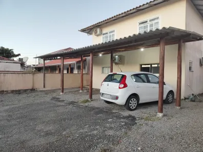 Hotel / Motel / Pousada com 3 Quartos para alugar, 99m² no Armação, Penha