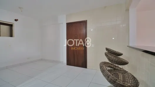 Apartamento com 3 Quartos para alugar, 108m² no Ahú, Curitiba
