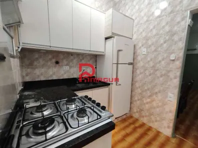 Kitnet com 1 Quarto à venda, 33m² no Aviação, Praia Grande