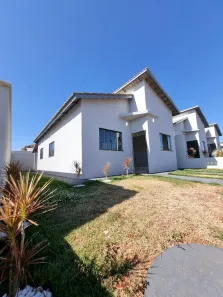 Casa de Condomínio com 3 Quartos à venda, 100m² no Jardim Decolores, Trindade