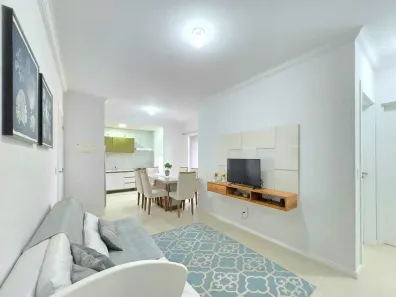 Apartamento com 2 Quartos para alugar, 59m² no Itacolomi, Balneário Piçarras