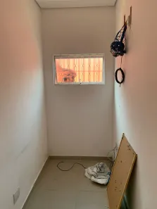 Galpão / Depósito / Armazém para alugar, 327m² no Jardim Las Palmas, Guarujá