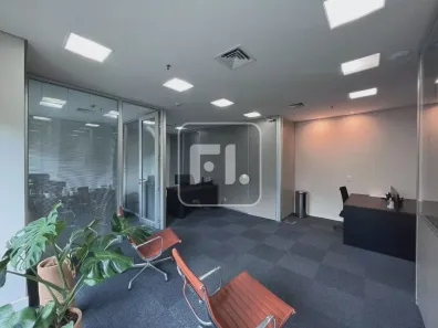 Conjunto Comercial / Sala para alugar, 145m² no Vila São Francisco (Zona Sul), São Paulo
