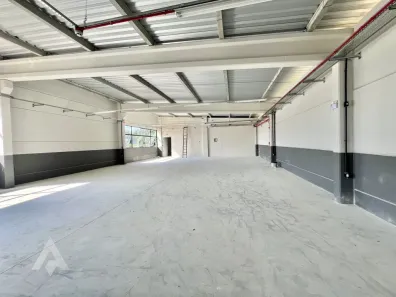 Galpão / Depósito / Armazém para alugar, 210m² no Do Salto, Blumenau