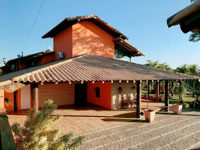 Fazenda / Sítio / Chácara com 4 Quartos à venda, 3000m² no , Mairinque