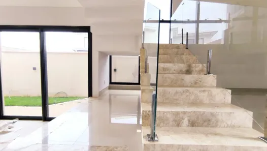 Casa de Condomínio com 3 Quartos à venda, 227m² no Jardins Barcelona, Senador Canedo