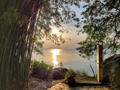 Hotel / Motel / Pousada com 9 Quartos à venda, 900m² no Ponta Leste, Angra dos Reis