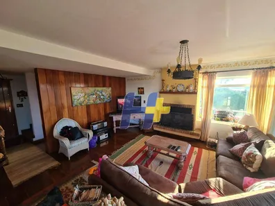 Casa de Condomínio com 5 Quartos para venda ou aluguel, 295m² no J Elizabete, Campos do Jordão