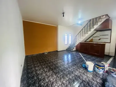 Casa com 3 Quartos para alugar, 200m² no Jardim Esperança, Barueri