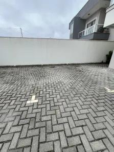 Apartamento com 2 Quartos para alugar, 55m² no Meia Praia, Navegantes