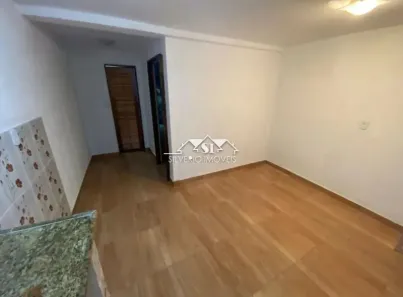 Casa com 1 Quarto para alugar, 50m² no Castelanea, Petrópolis