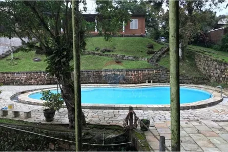 Fazenda / Sítio / Chácara com 3 Quartos à venda, 6328m² no Corujas, Guapimirim