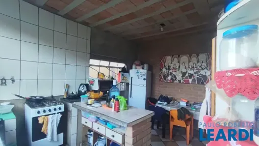 Sobrado com 3 Quartos à venda, 136m² no Jardim Esperança, Poços de Caldas