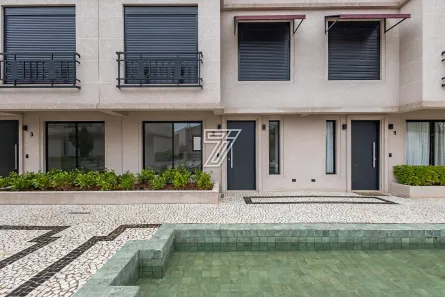 Casa de Condomínio com 3 Quartos para alugar, 158m² no Jardim Social, Curitiba