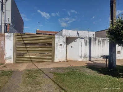 Casa com 4 Quartos à venda, 247m² no Jardim São Conrado, Campo Grande