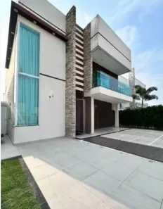 Sobrado com 4 Quartos à venda, 285m² no Primavera, Vitória da Conquista
