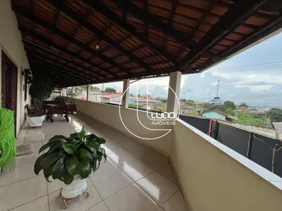 Prédio Inteiro com 3 Quartos à venda, 700m² no Santo André, Anápolis
