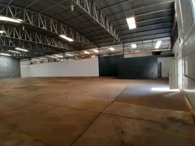 Galpão / Depósito / Armazém para alugar, 860m² no Parque Industrial, Araçatuba