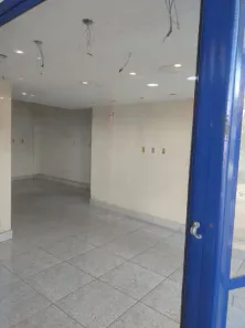 Loja / Salão / Ponto Comercial para alugar, 30m² no Centro, Nilópolis