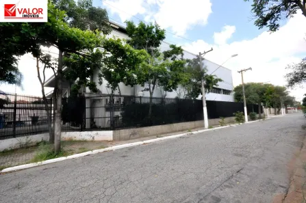 Prédio Inteiro para alugar, 1970m² no Jardim Santo Antônio, Embu das Artes