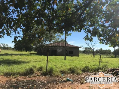 Fazenda / Sítio / Chácara com 2 Quartos para alugar, 150m² no Centro, Araçatuba