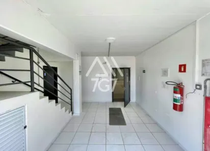 Galpão / Depósito / Armazém para venda ou aluguel, 1295m² no Centro, Vargem Grande Paulista