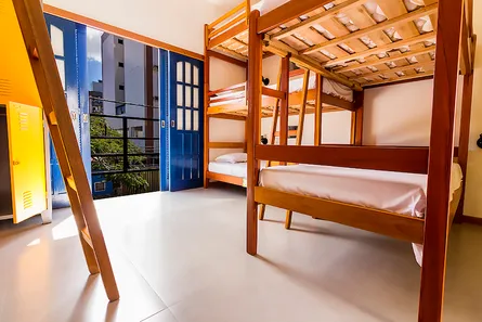 Hotel / Motel / Pousada com 7 Quartos à venda, 400m² no Braga, Cabo Frio