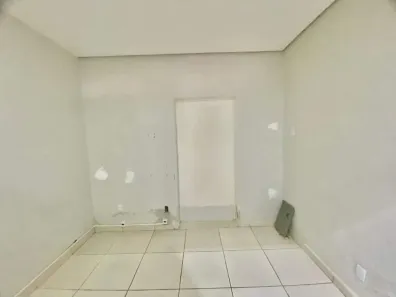 Loja / Salão / Ponto Comercial para alugar, 60m² no Centro, Marília