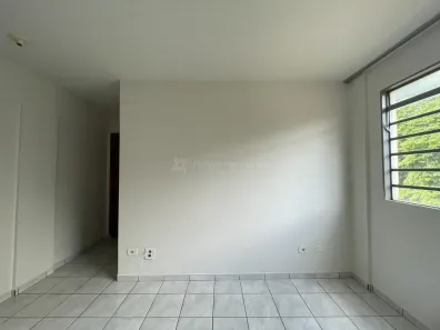 Apartamento com 1 Quarto para alugar, 40m² no Zona 07, Maringá