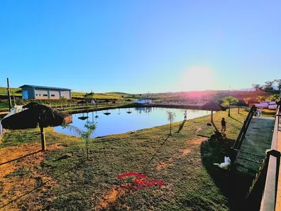 Fazenda / Sítio / Chácara com 3 Quartos à venda, 7000m² no Tataúba, Caçapava
