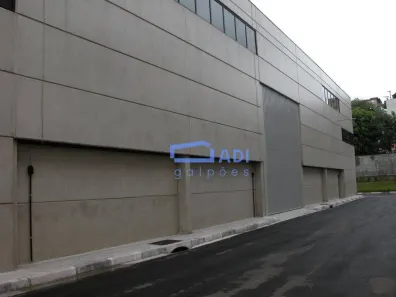 Galpão / Depósito / Armazém para alugar, 3165m² no Quitaúna, Osasco