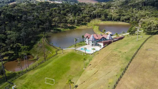 Fazenda / Sítio / Chácara com 8 Quartos à venda, 800m² no Marapicu, Nova Iguaçu