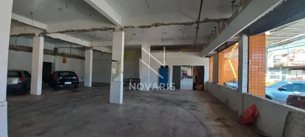 Casa Comercial para venda ou aluguel, 450m² no Jardim Novo Campo Limpo, Embu das Artes