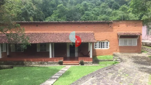 Fazenda / Sítio / Chácara com 6 Quartos à venda, 200m² no Corujas, Guapimirim