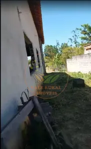 Fazenda / Sítio / Chácara com 3 Quartos à venda, 1400m² no Chácara Marambaia, Caçapava