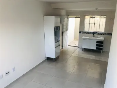 Casa de Vila com 2 Quartos à venda, 53m² no Jardim São Pedro, Mogi das Cruzes