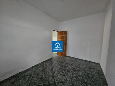 Casa de Vila com 2 Quartos para alugar, 60m² no Porto Novo, São Gonçalo