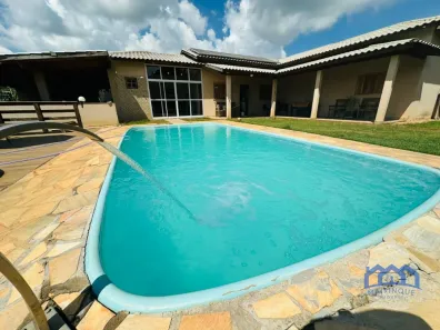 Fazenda / Sítio / Chácara com 3 Quartos à venda, 1300m² no , Mairinque