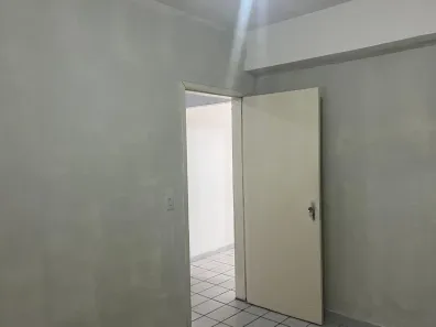 Casa com 2 Quartos para alugar, 70m² no Arruda, Recife