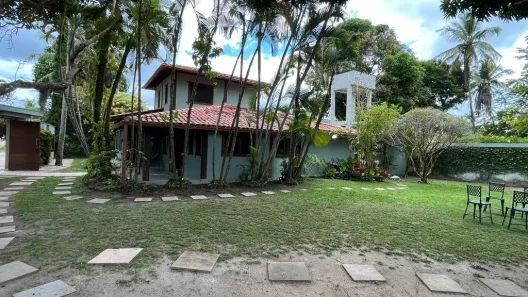 Sobrado com 3 Quartos para venda ou aluguel, 250m² no , Porto Seguro