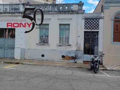 Casa com 4 Quartos à venda, 156m² no Centro, Guaratinguetá
