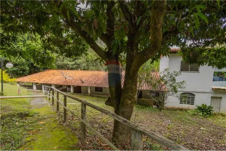 Fazenda / Sítio / Chácara com 6 Quartos à venda, 600m² no Condomínio Rural Canto da Serra, Santa Luzia