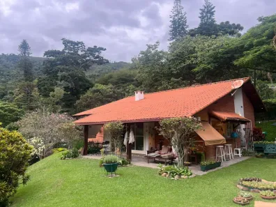 Casa de Condomínio com 2 Quartos à venda, 1380m² no Nogueira, Petrópolis