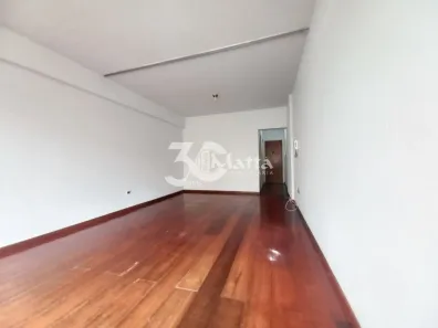 Kitnet com 1 Quarto à venda, 45m² no Centro, Juiz de Fora