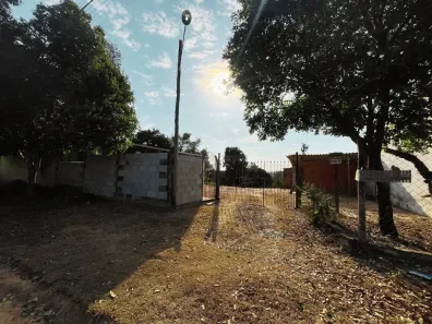 Fazenda / Sítio / Chácara com 2 Quartos para alugar, 100m² no Área Rural de Limeira, Limeira