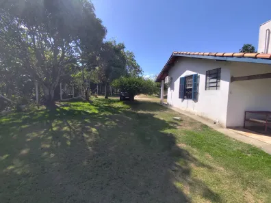 Fazenda / Sítio / Chácara com 3 Quartos à venda, 28000m² no Chácara Marambaia, Caçapava