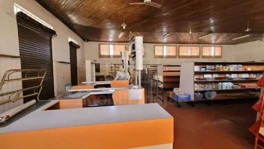 Loja / Salão / Ponto Comercial para alugar, 300m² no Chácara Braz Miraglia, Jaú